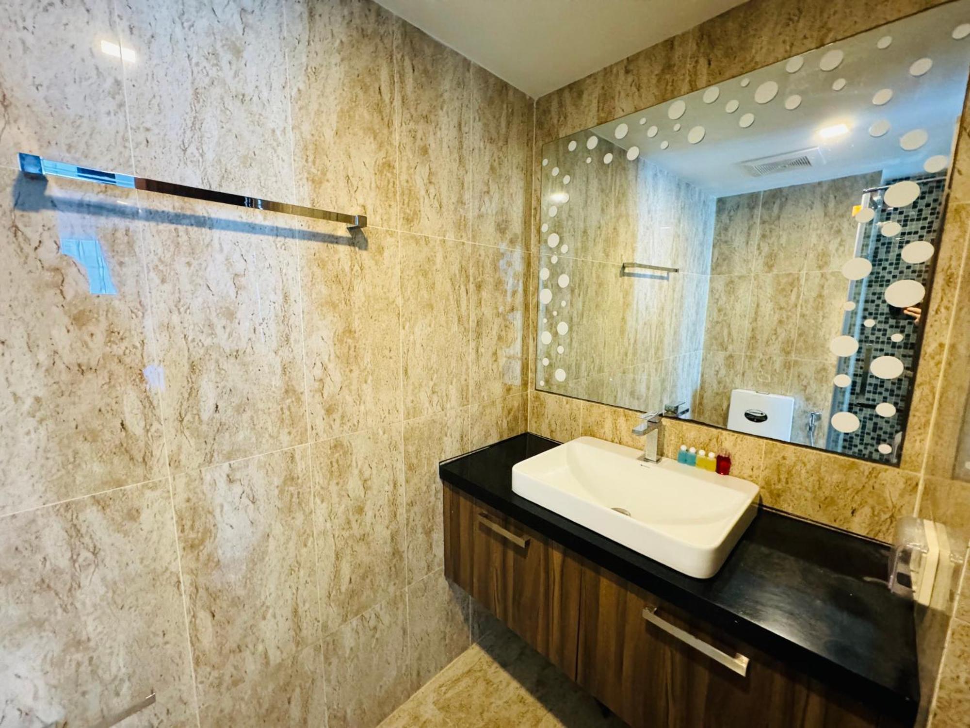 Ferienwohnung Grand Avenue Conde Pattaya Exterior foto